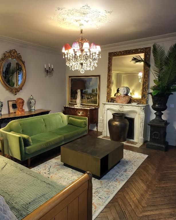 Posezení v ubytování Le Figuier centre d Etretat et son parking privé à 5min