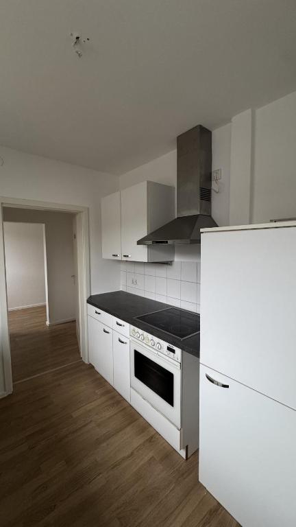 Køkken eller tekøkken på 3 Zimmer Altbau nähe Hochschule mit Garten