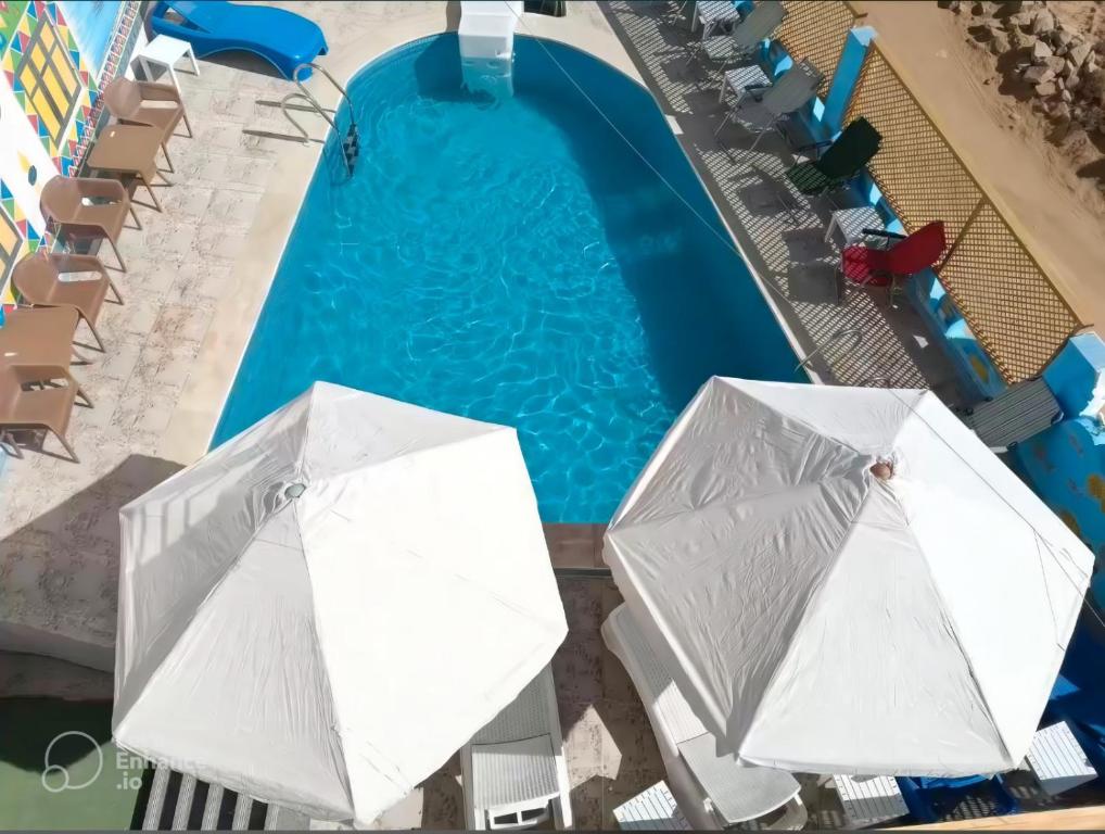 Bazén v ubytování Fadlos Anay Nubian Guesthouse فضلوس أناي nebo v jeho okolí