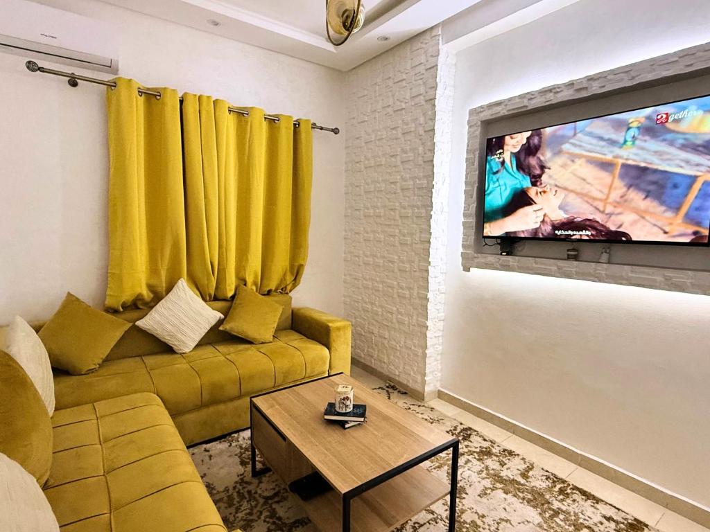 TV/trung tâm giải trí tại Marrakech appartement