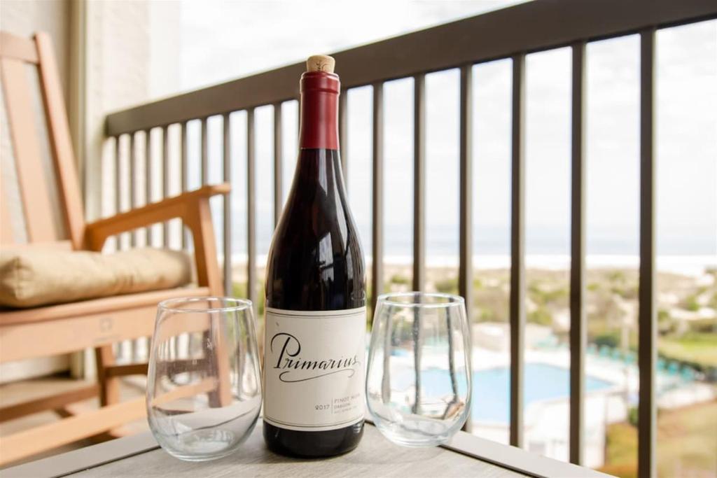 Thức uống tại Surf & Racquet Club B148 -Pool