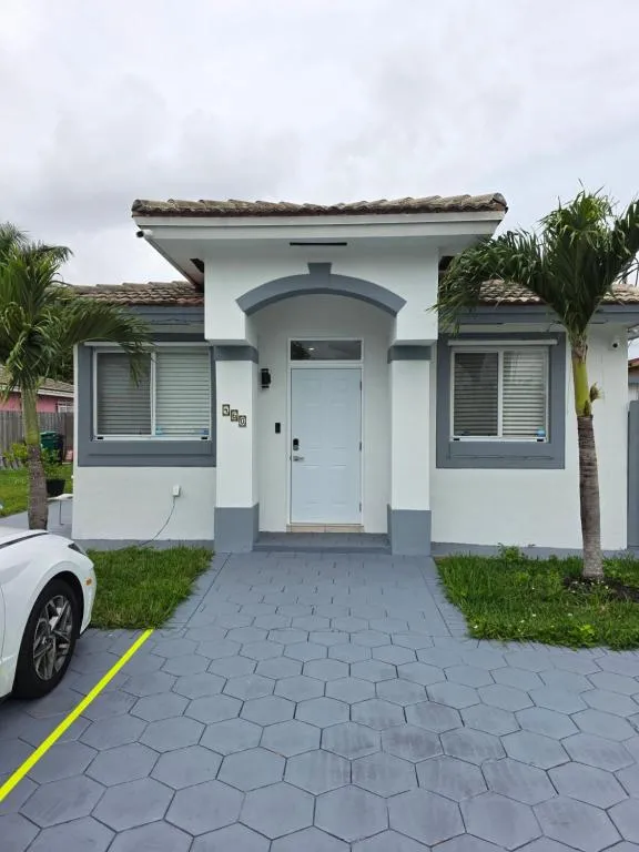 Alex House