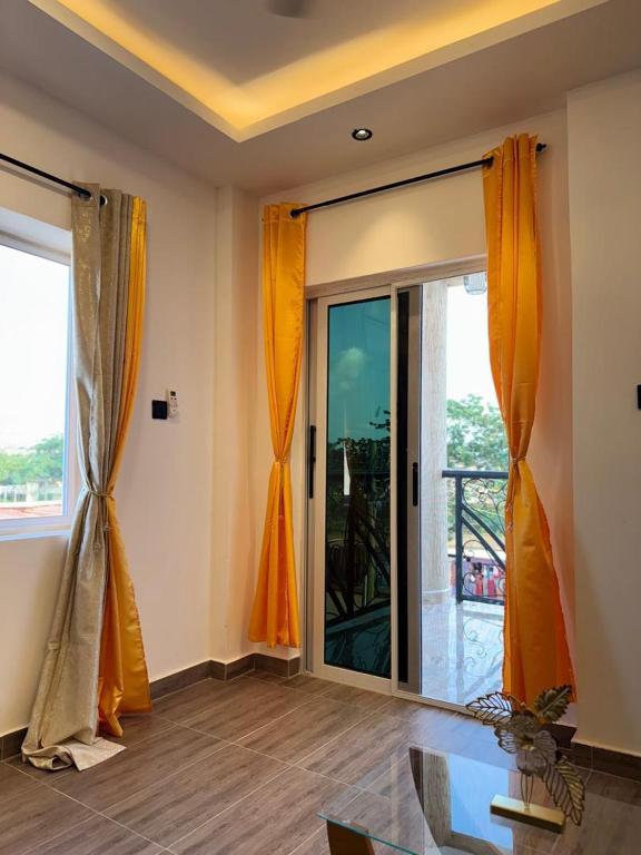 Imagine din galeria proprietății Oforiwaa Heights în Pantang