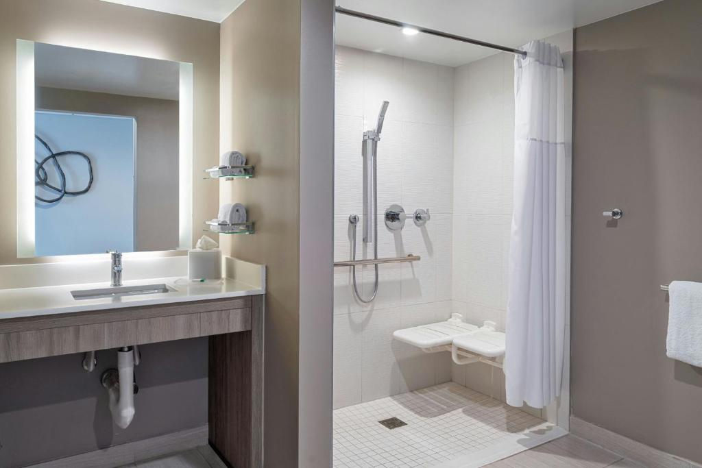 Residence Inn Miami Sunny Isles Beach photo