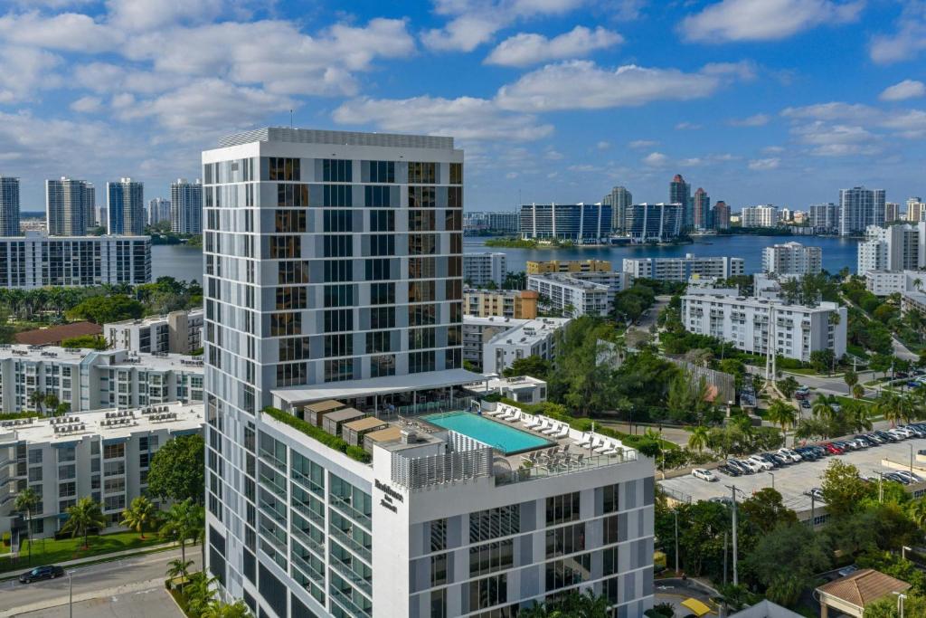 Cảnh Miami Beach hoặc tầm nhìn thành phố từ khách sạn