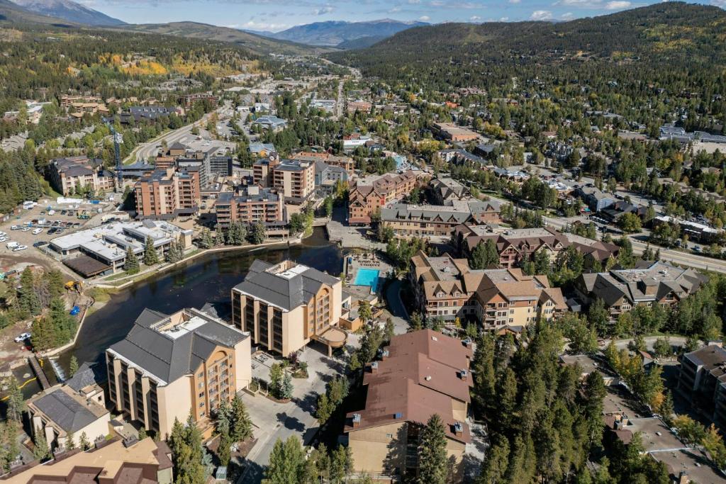 Marriott's Mountain Valley Lodge at Breckenridge photo