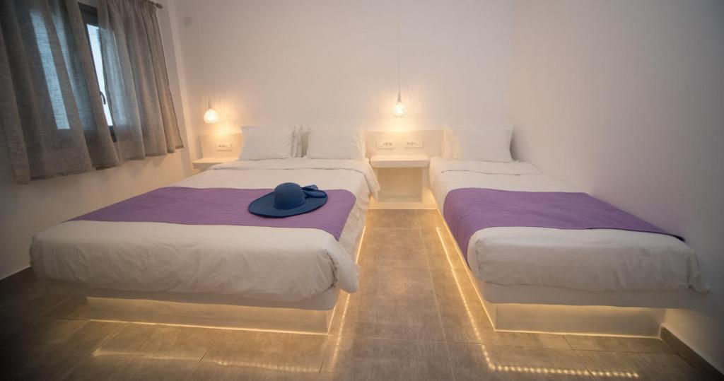 Markakis Studios Fira Town - 13