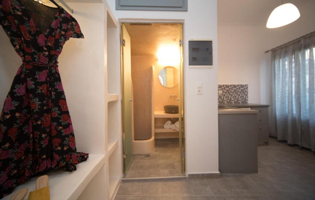 Markakis Studios Fira Town - 11