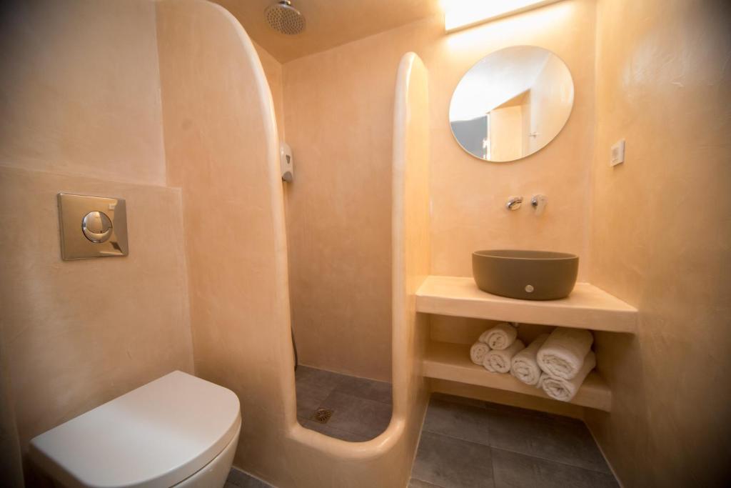 Markakis Studios Fira Town - 8