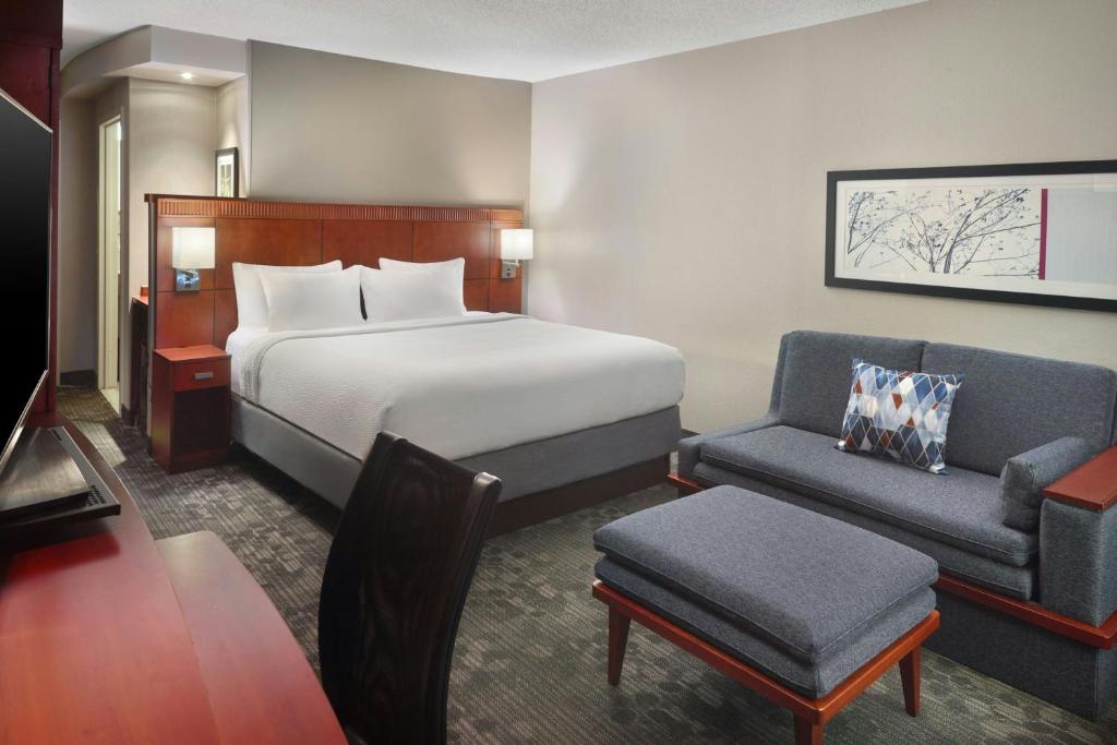 Courtyard by Marriott Birmingham Downtown at UAB photo