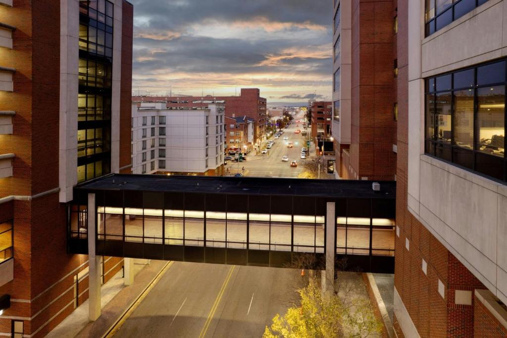Courtyard by Marriott Birmingham Downtown at UAB photo