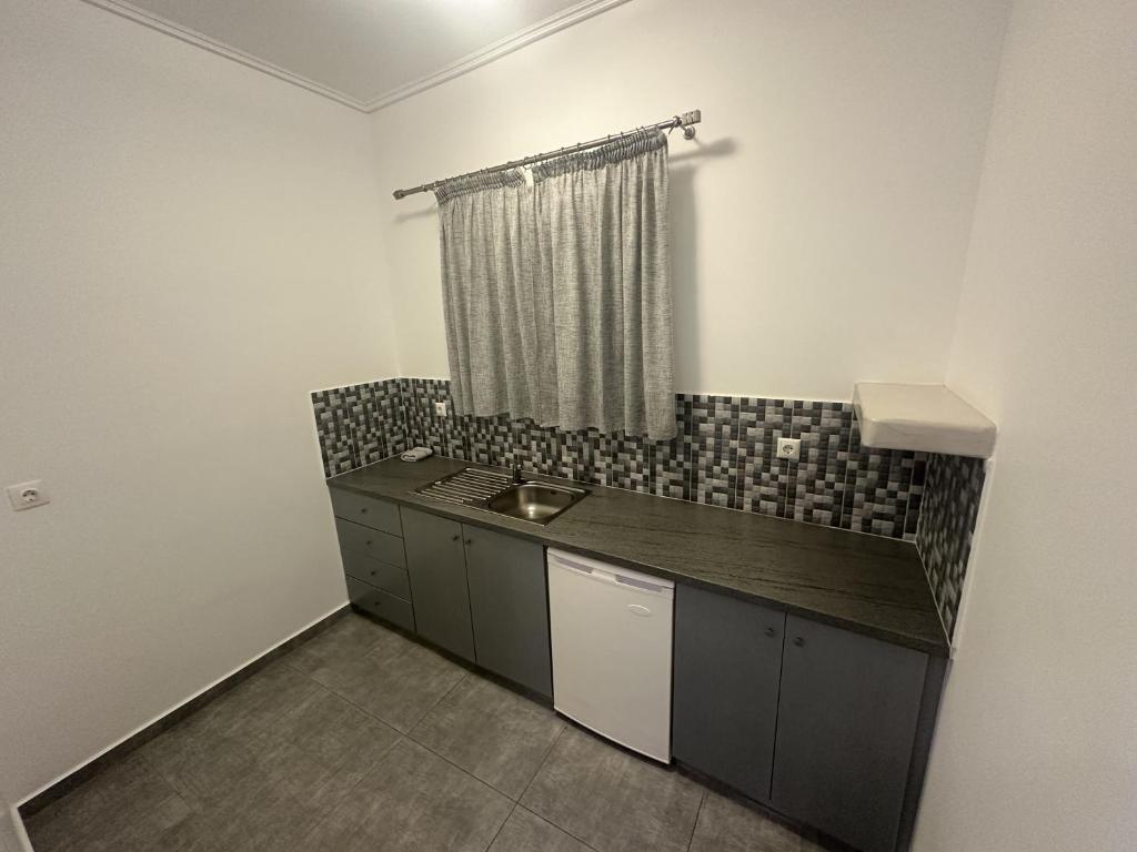 Markakis Studios Fira Town - 17