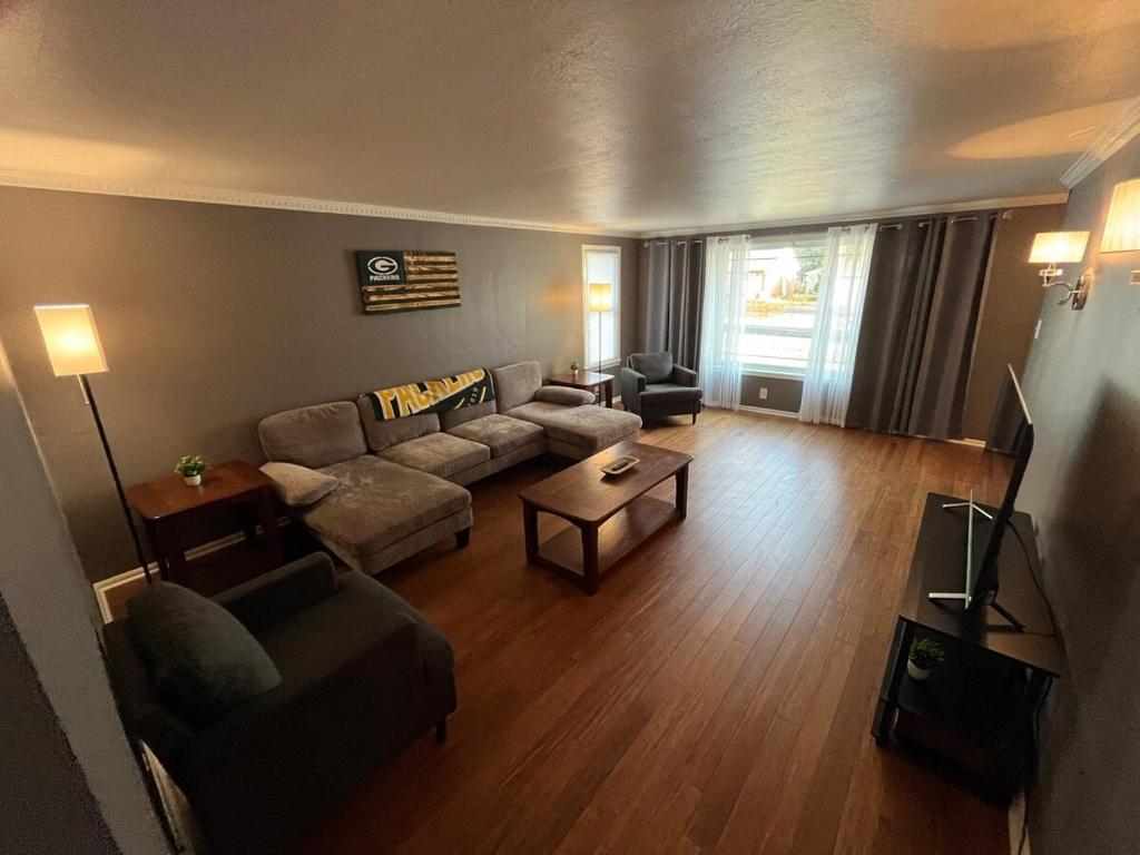 Et opholdsområde på Near Lambeau and Titletown District