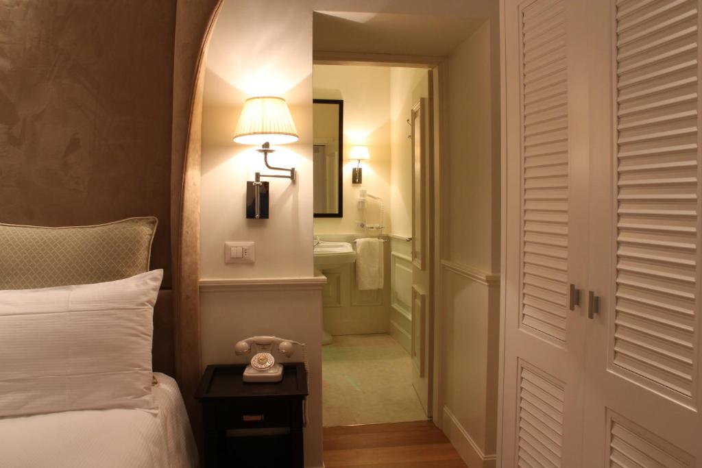 Koupelna v ubytování Hotel Bologna ***S