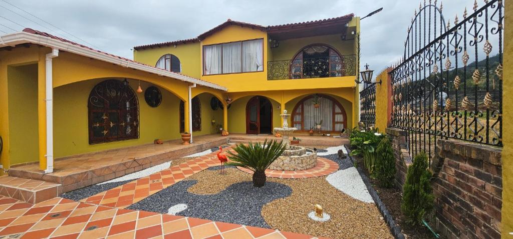 Bygningen som feriehuset ligger i