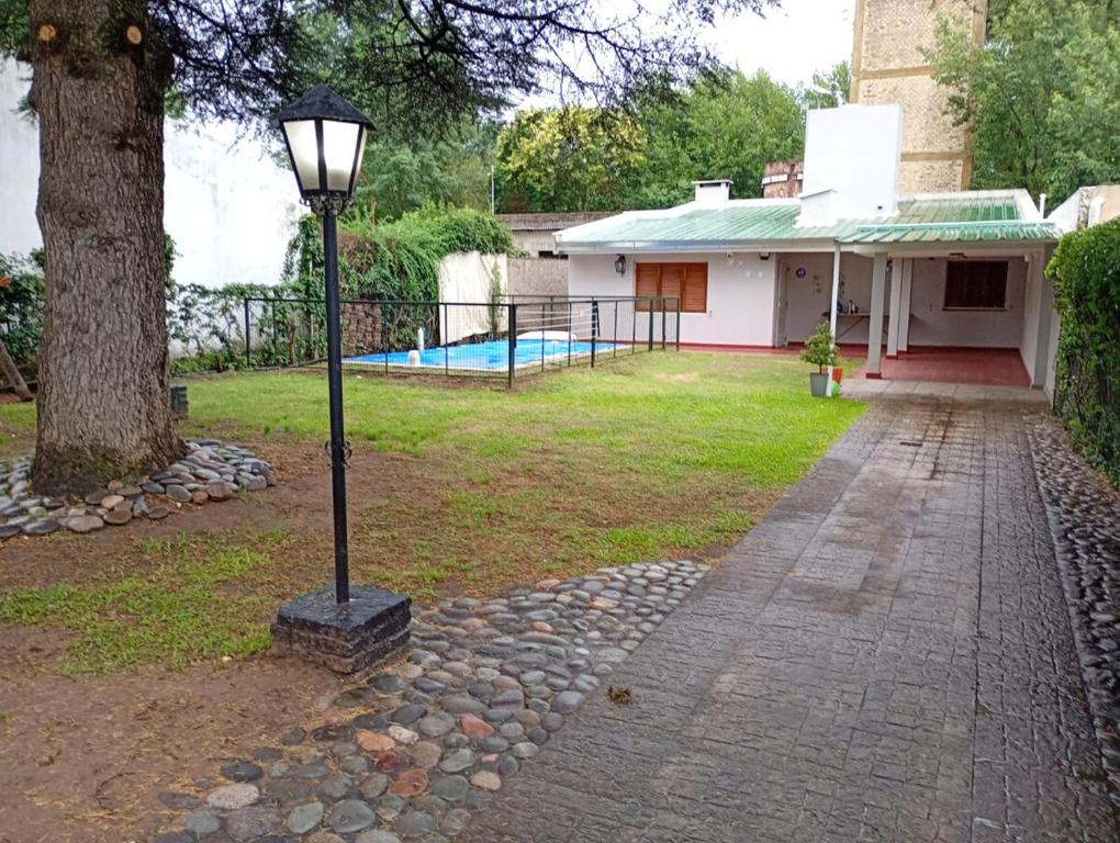 Zahrada ubytování Hermosa Casa equipada a metros del Río Cosquín