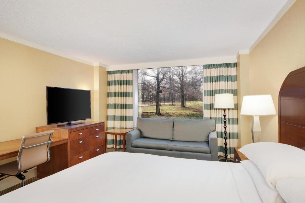 Hilton Stamford Hotel & Executive Meeting Center - 