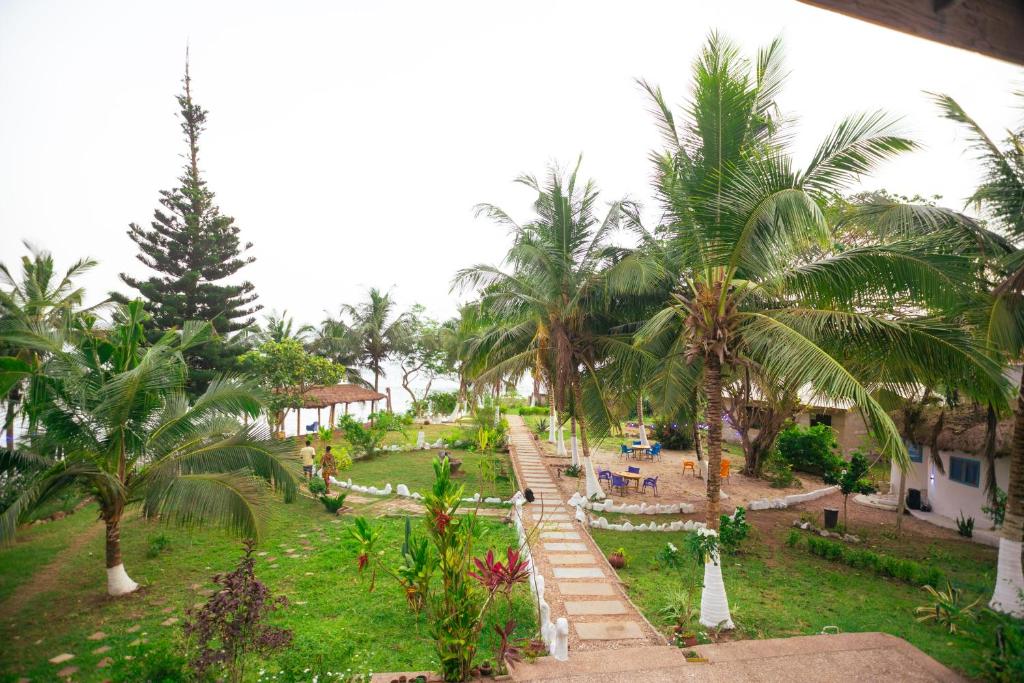 White Rocks Beach Resort