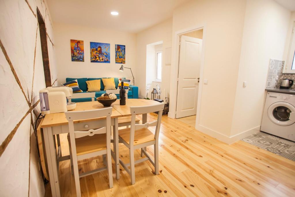 Kuchyň nebo kuchyňský kout v ubytování Graça Traditional 2 bedroom apartment