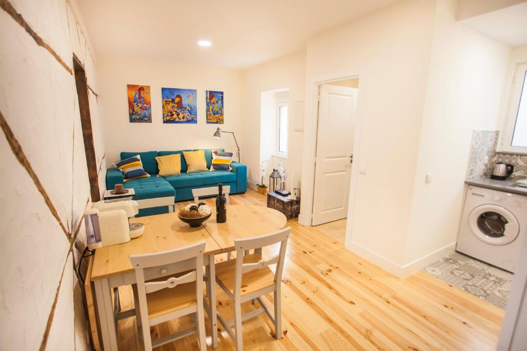 Kuchyň nebo kuchyňský kout v ubytování Graça Traditional 2 bedroom apartment