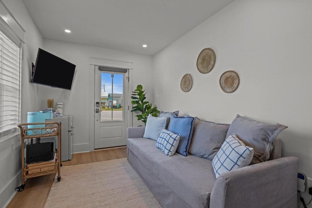 Et tv og/eller underholdning på Beach Cottages #1 apts