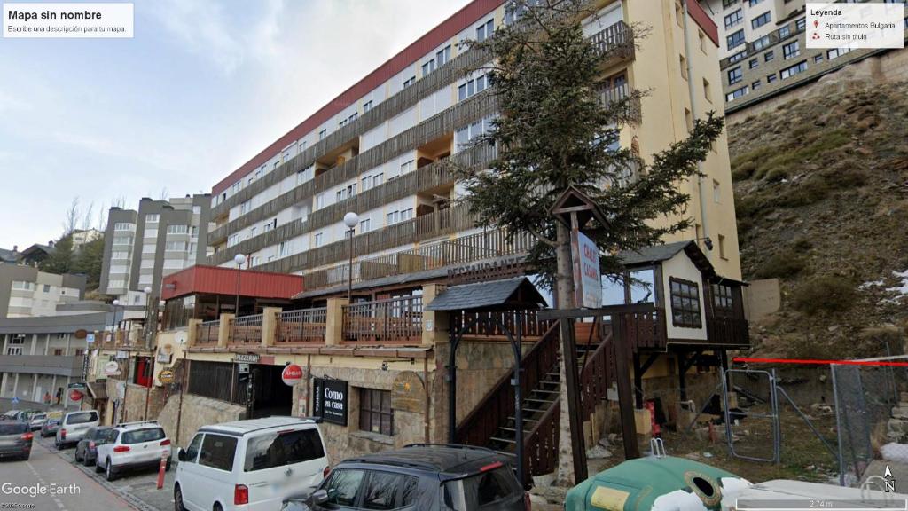 Estudio para 4 con terraza, vistas y garaje Edif Bulgaria - Monolocale Con Vista Montagna