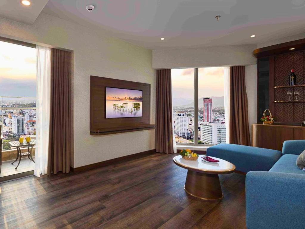 Suite Nhìn Ra Thành Phố