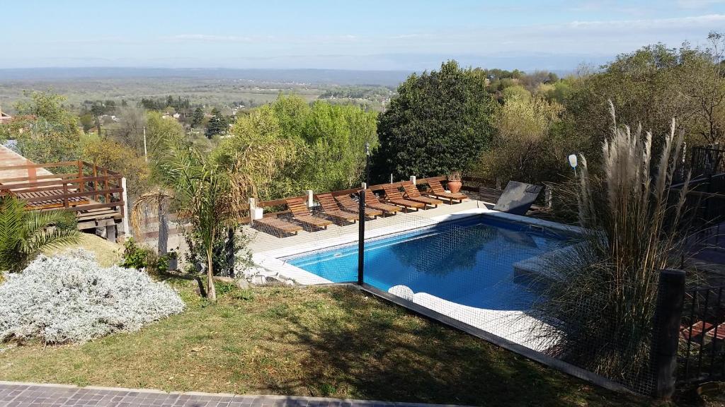 The swimming pool at or close to Balcon de los Molles