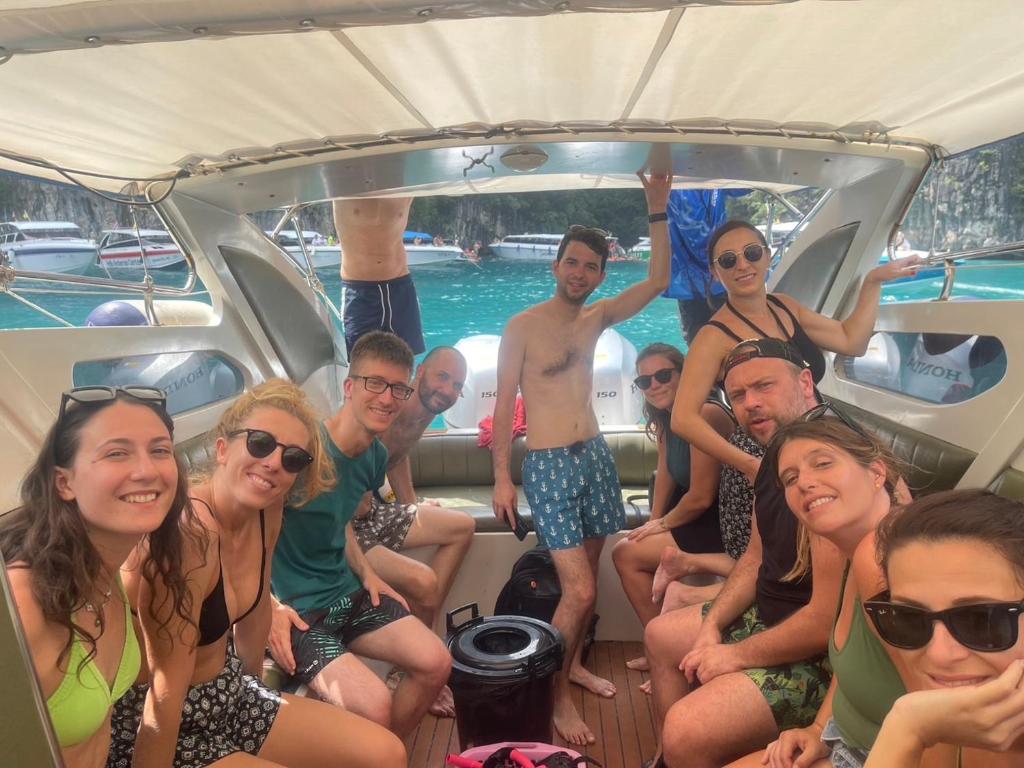 Gæster der bor på The Sunshine hostel and hotel