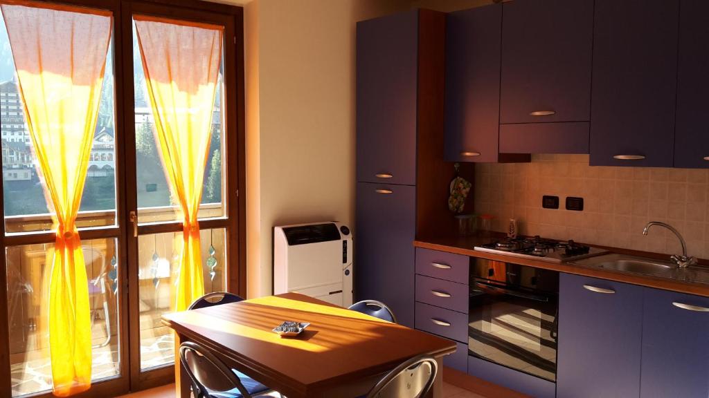 A cozinha ou cozinha compacta de Le Terrazze