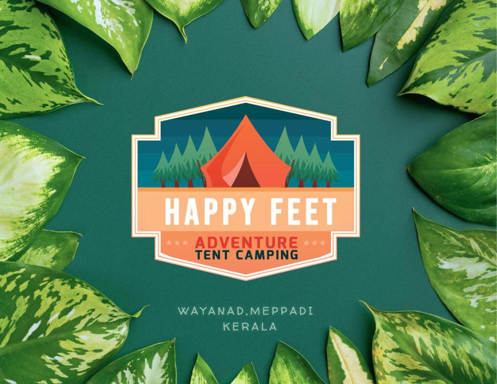 ein Schild mit der Aufschrift Happy Feet Abenteuerzeltcamping in der Unterkunft Happy Feet Wayanad in Vaduvanchal