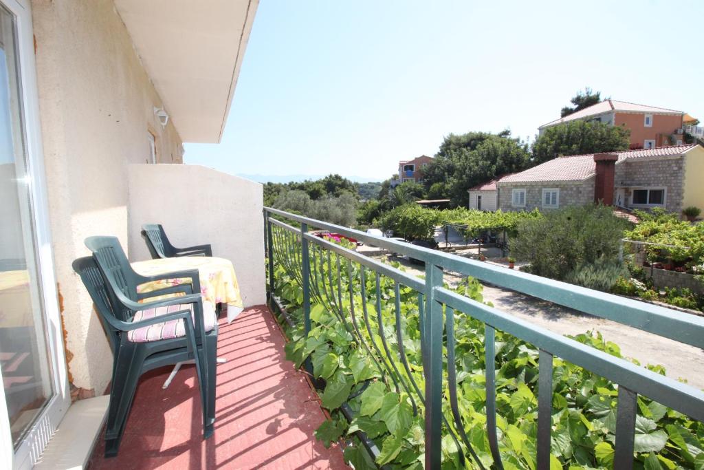 Balkon lub taras w obiekcie Brzica Saplunara