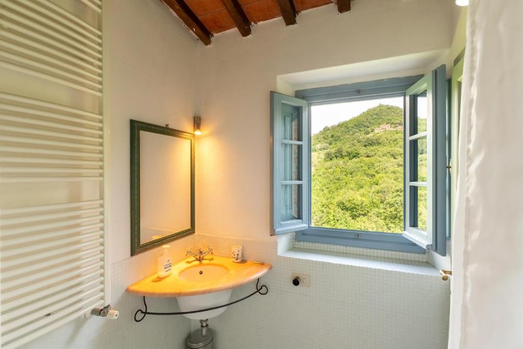 Cavato Il Capriolo - Fabulous Homes Design