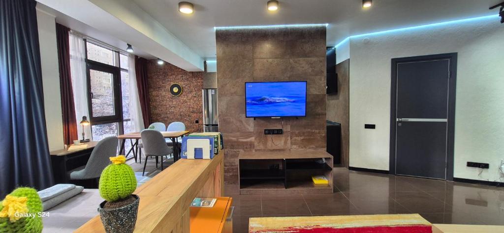لابی و فضای عمومی Cozy studio close to Dostyk Plaza - تصویر ۵