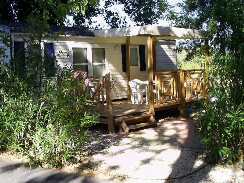 Mobil-home Hyères avec terrasse - 2 chambres - API-1-52-1109
