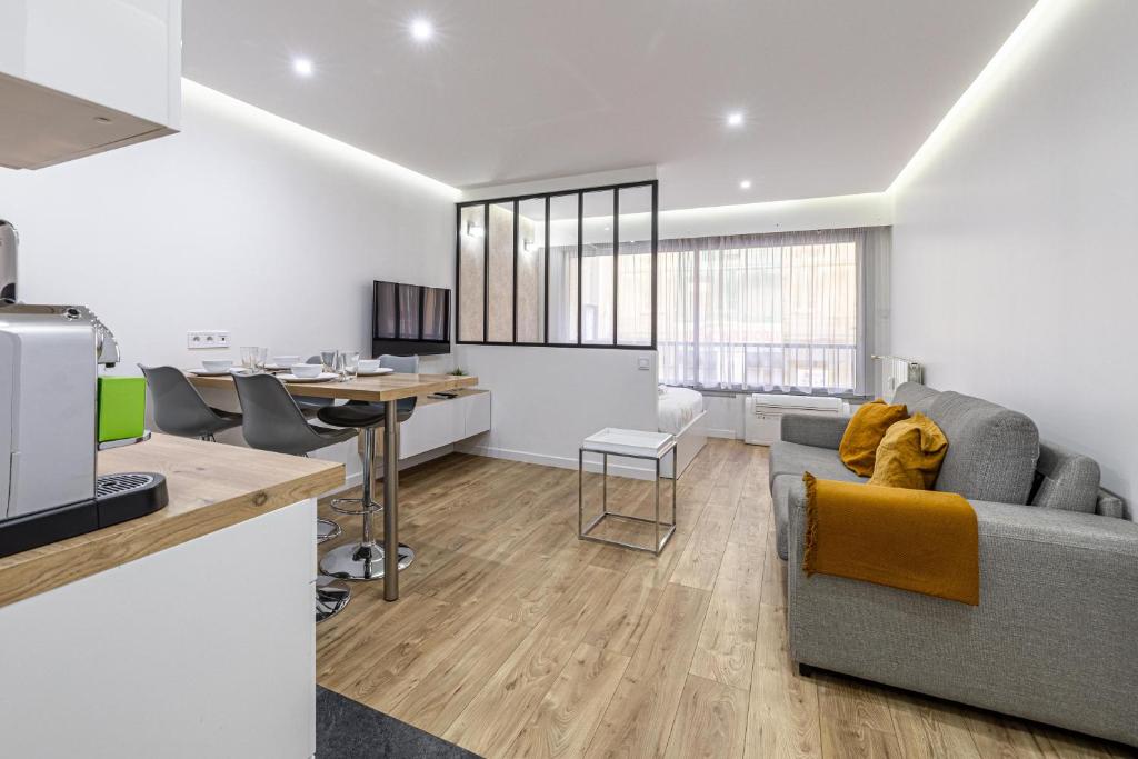 8 MERLE T2 - Appartement moderner pour 4 personnes proche Palais