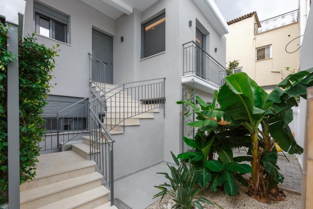 2 Separate Apts Together with Yard and Seperate Entrances near the Heart of Kalamata