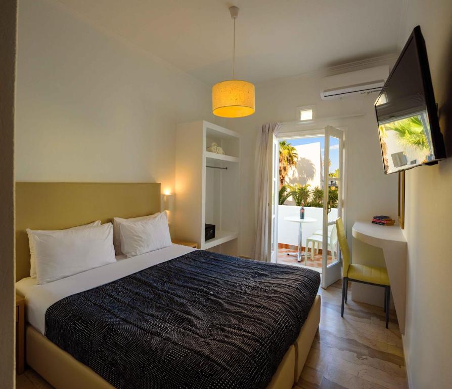Afroditi Venus Beach Resort - 