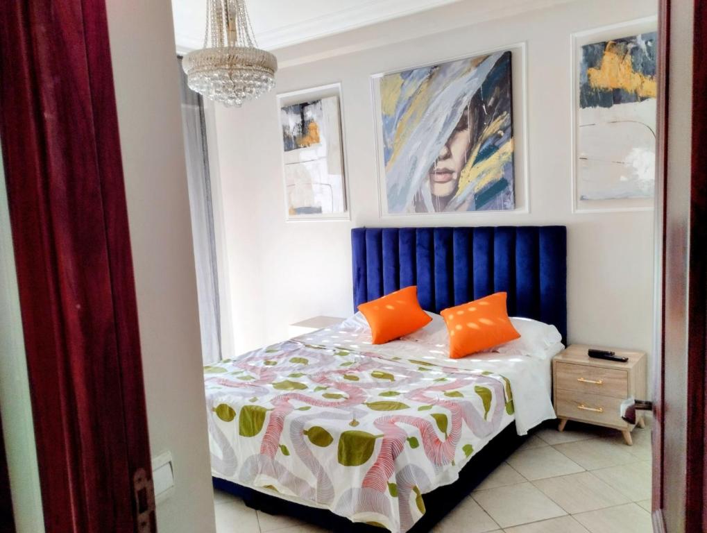 Postel nebo postele na pokoji v ubytování Camera a 2 minuti dal mare e la mosquee Hassan 2