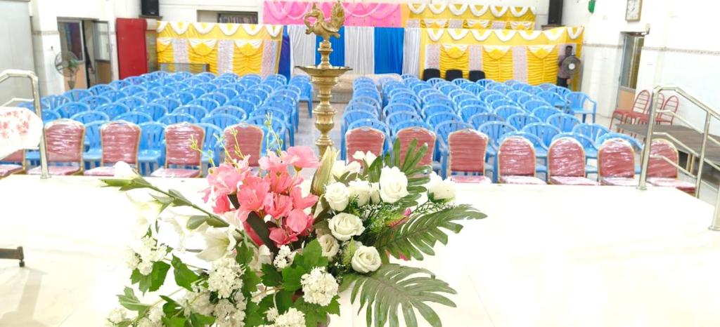 Blue Bell Banquet Halls & Home Stay, Backpackers Hostel