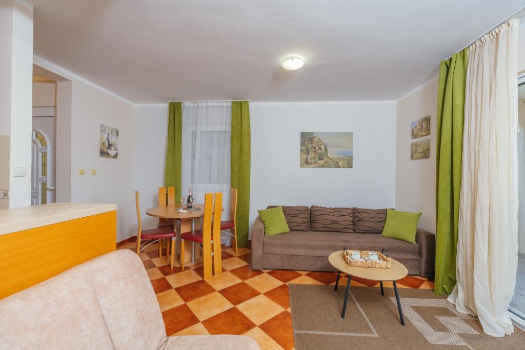 Apartments Spin - 17