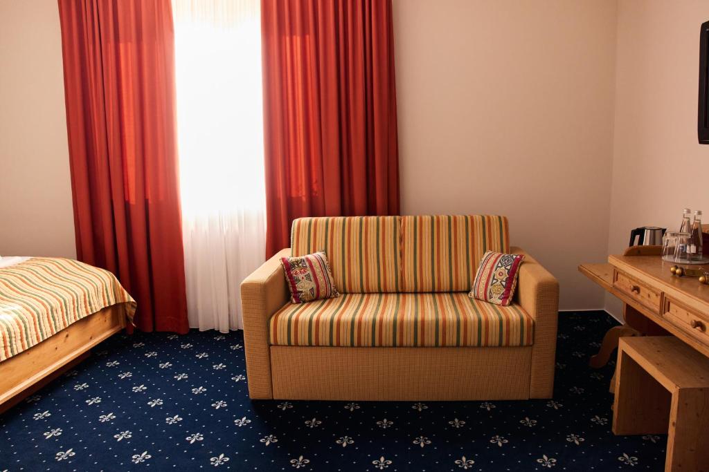 Landhotel Traube - Comfort Driepersoonskamer Met Douche