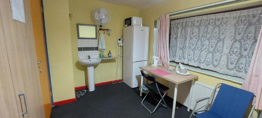 Basildon House of Muralist photo