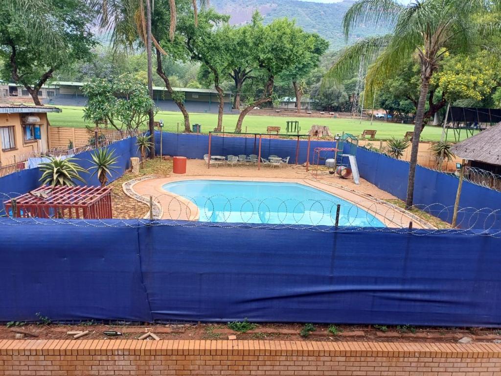 Swimmingpoolen hos eller tæt på Africa Lodges