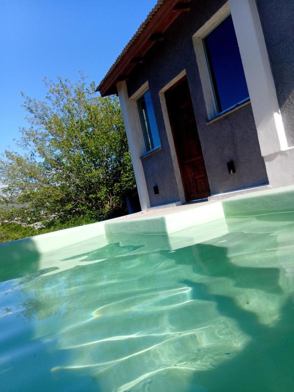 Swimmingpoolen hos eller tæt på Cabañas Nazareno