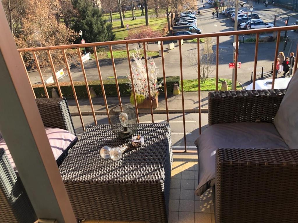 Appartement moderne esprit loft avec balcon centre Colmar proche gare et Place Rapp – photo 10