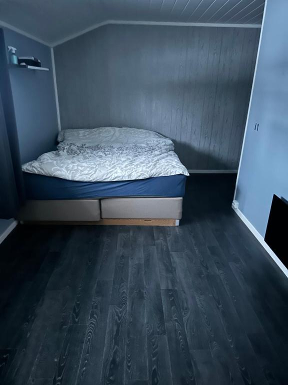 Postel nebo postele na pokoji v ubytování Bolig sentralt på Røros