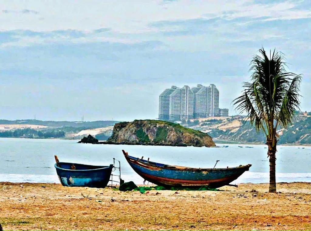 Phòng Giường Đôi Nhìn Ra Hồ Bơi