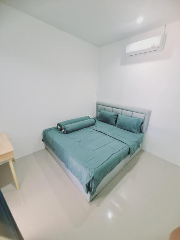 Et opholdsområde på สกลนครพูลวิลล่า