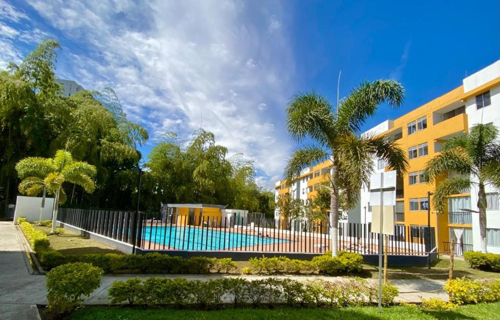 Swimmingpoolen hos eller tæt på Apartamento nuevo en Dosquebradas en El Eje Cafetero